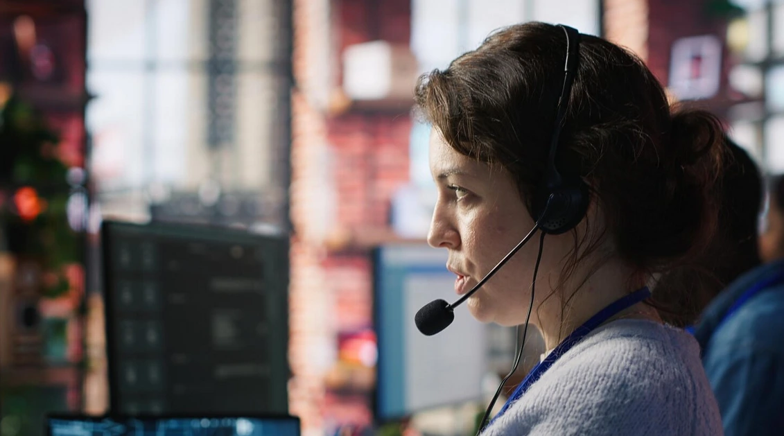 Customer support workstation